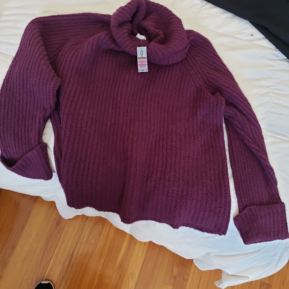 BP SWEATER